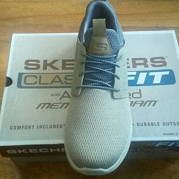 Brand New Mens Skechers Size 11 M Nwt